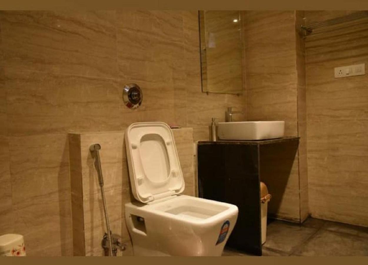 Ash Luxury Hotel With View Of Taj Mahal Agra  Exterior photo
